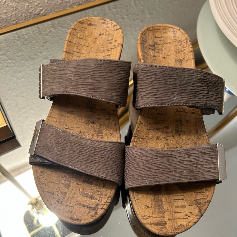 Vionic Women's Brown Cork-Effect Double Strap Sandals Sz 7
